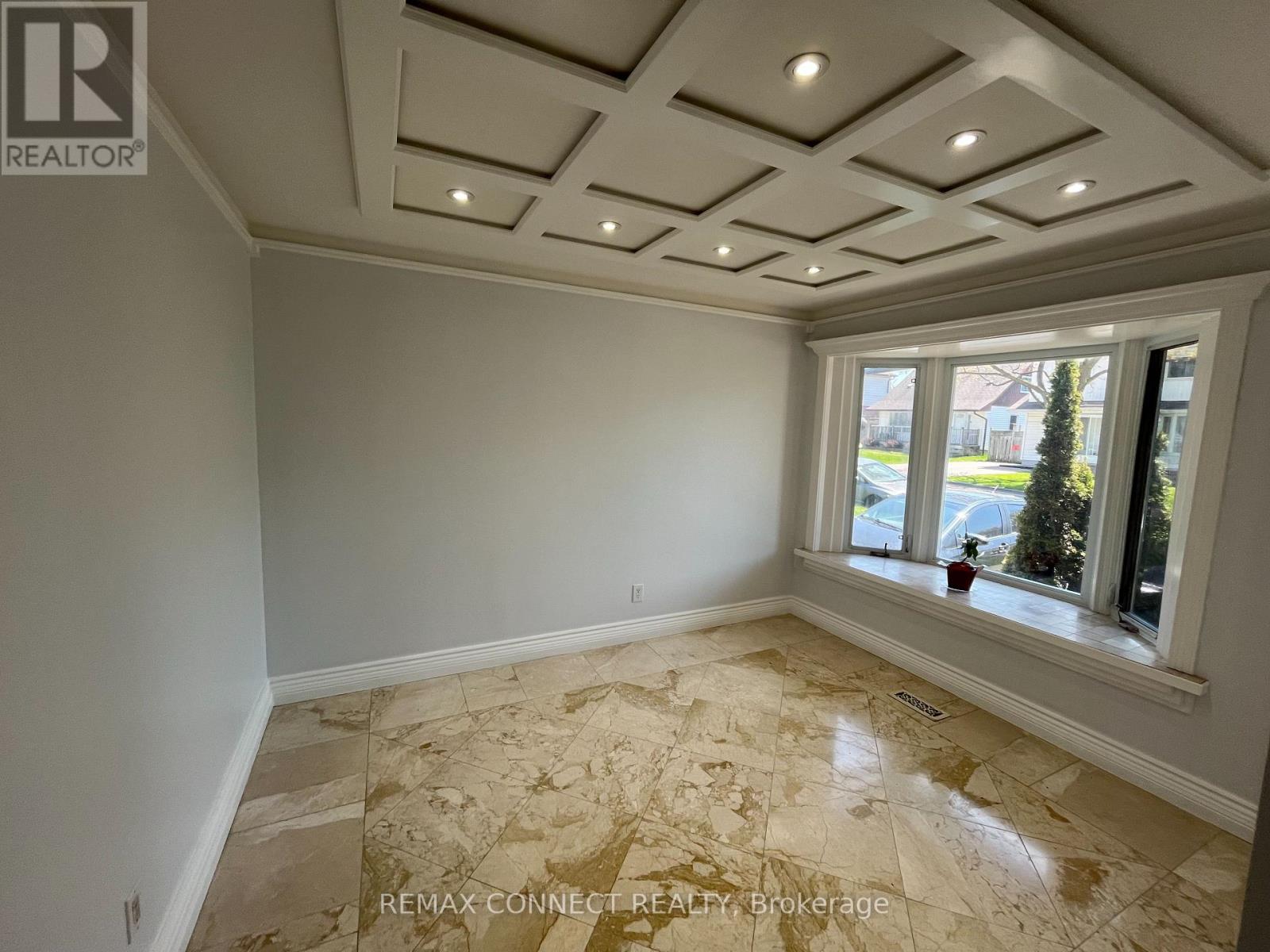 12 Brock Street, Ajax, Ontario  L1S 1T1 - Photo 7 - E13094374