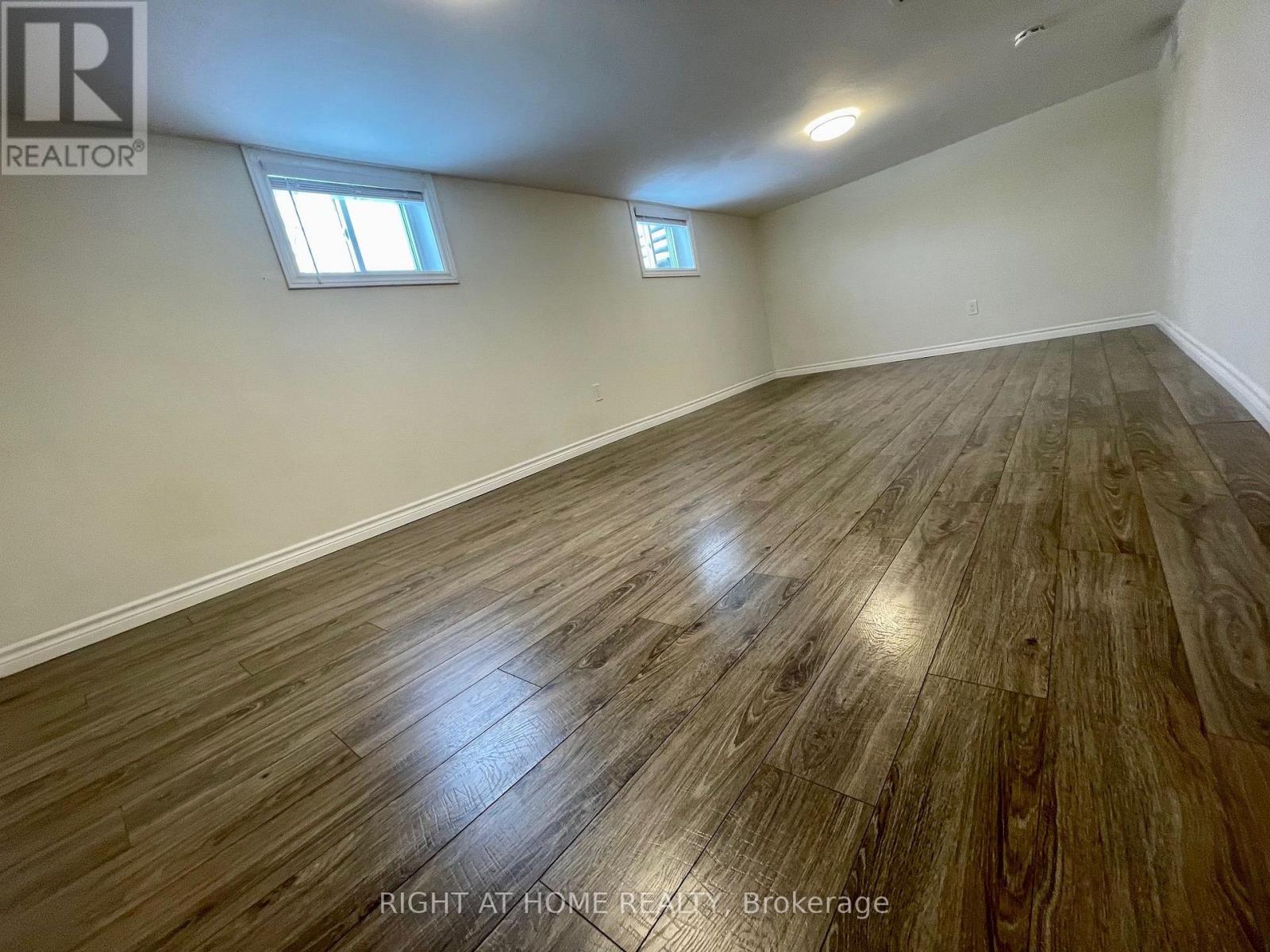 7 Bassett Avenue, Toronto, Ontario  M1L 2A2 - Photo 11 - E13094394