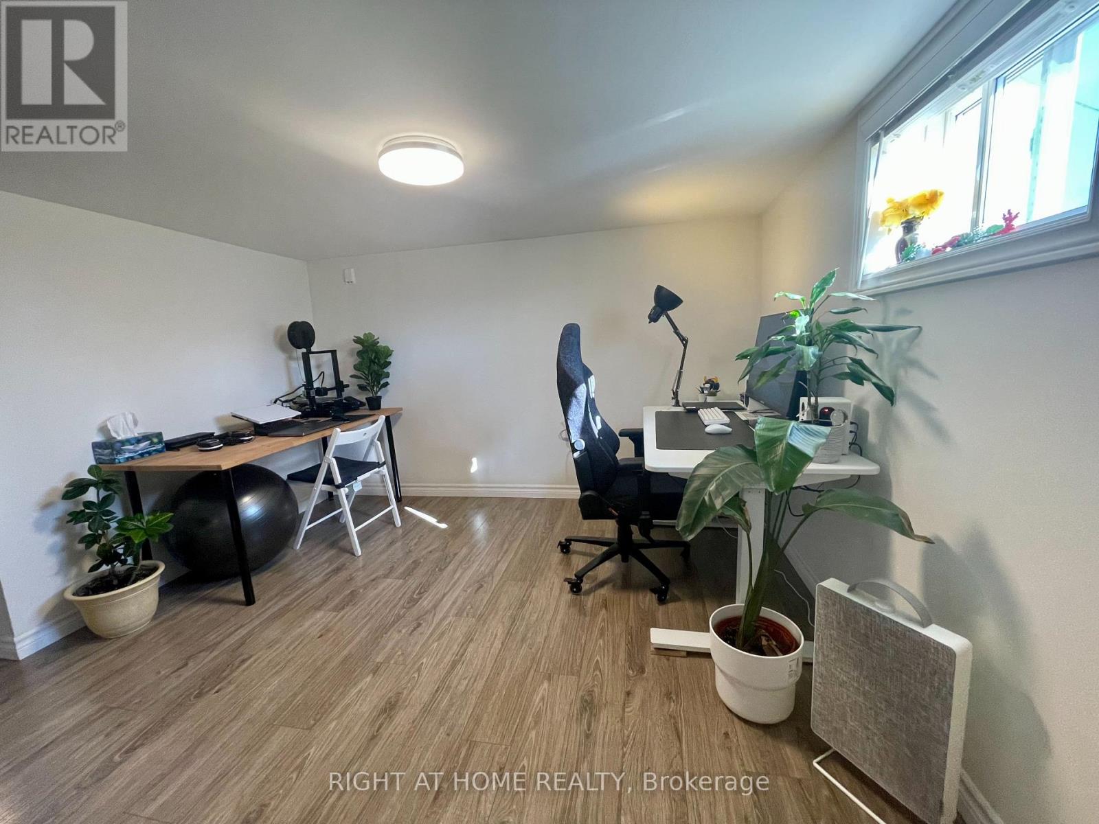 7 Bassett Avenue, Toronto, Ontario  M1L 2A2 - Photo 16 - E13094394