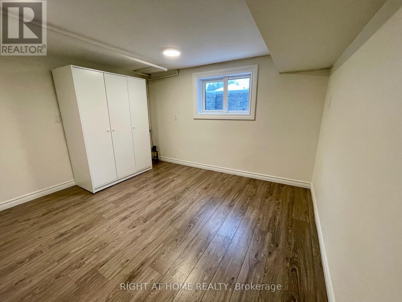 7 Bassett Avenue, Toronto, Ontario  M1L 2A2 - Photo 19 - E13094394