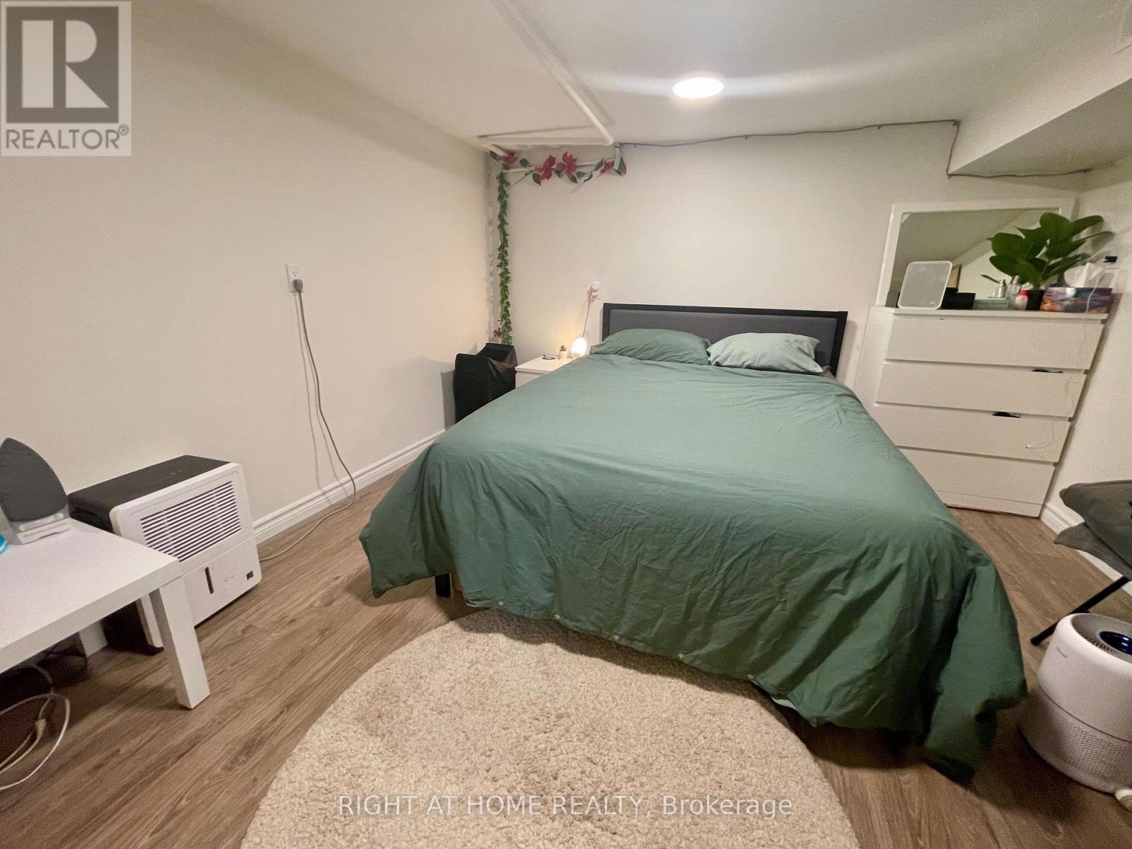 7 Bassett Avenue, Toronto, Ontario  M1L 2A2 - Photo 20 - E13094394
