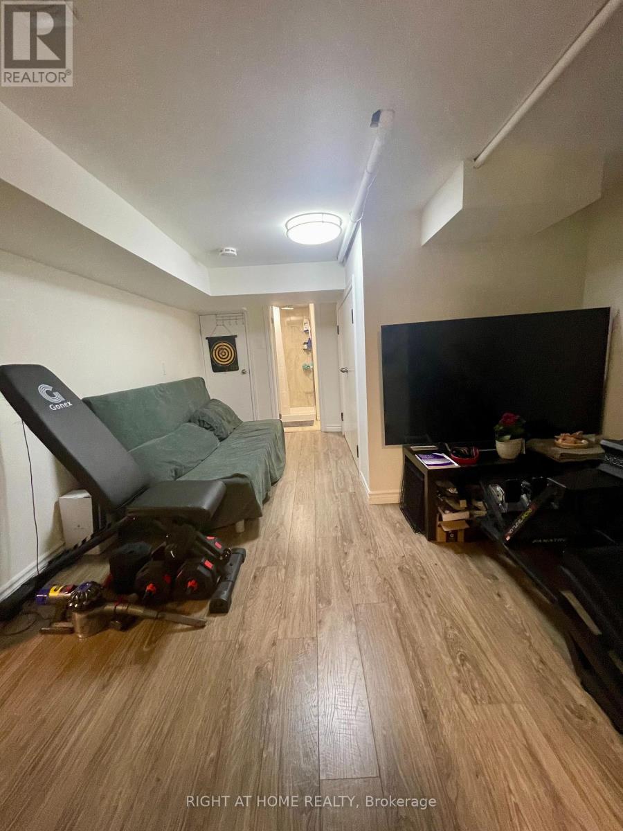 7 Bassett Avenue, Toronto, Ontario  M1L 2A2 - Photo 23 - E13094394