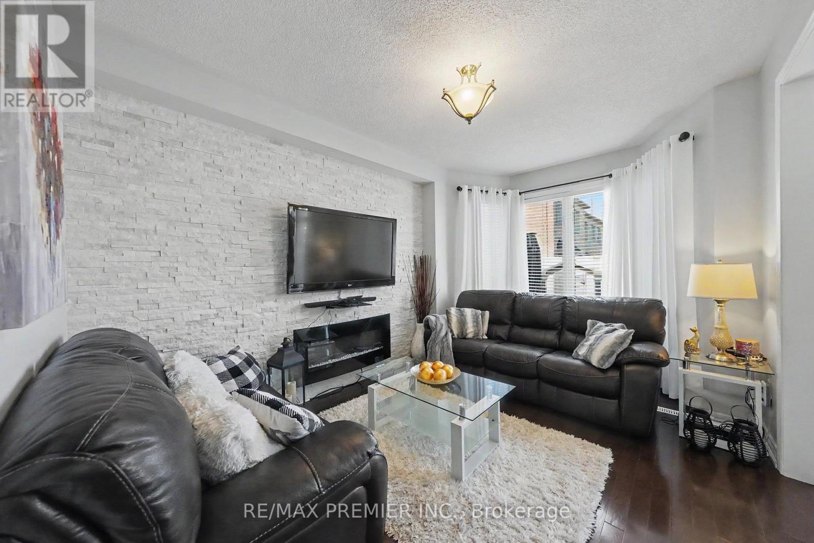82 Chesterwood Crescent, Brampton, Ontario  L6Y 0Z5 - Photo 13 - W13093164