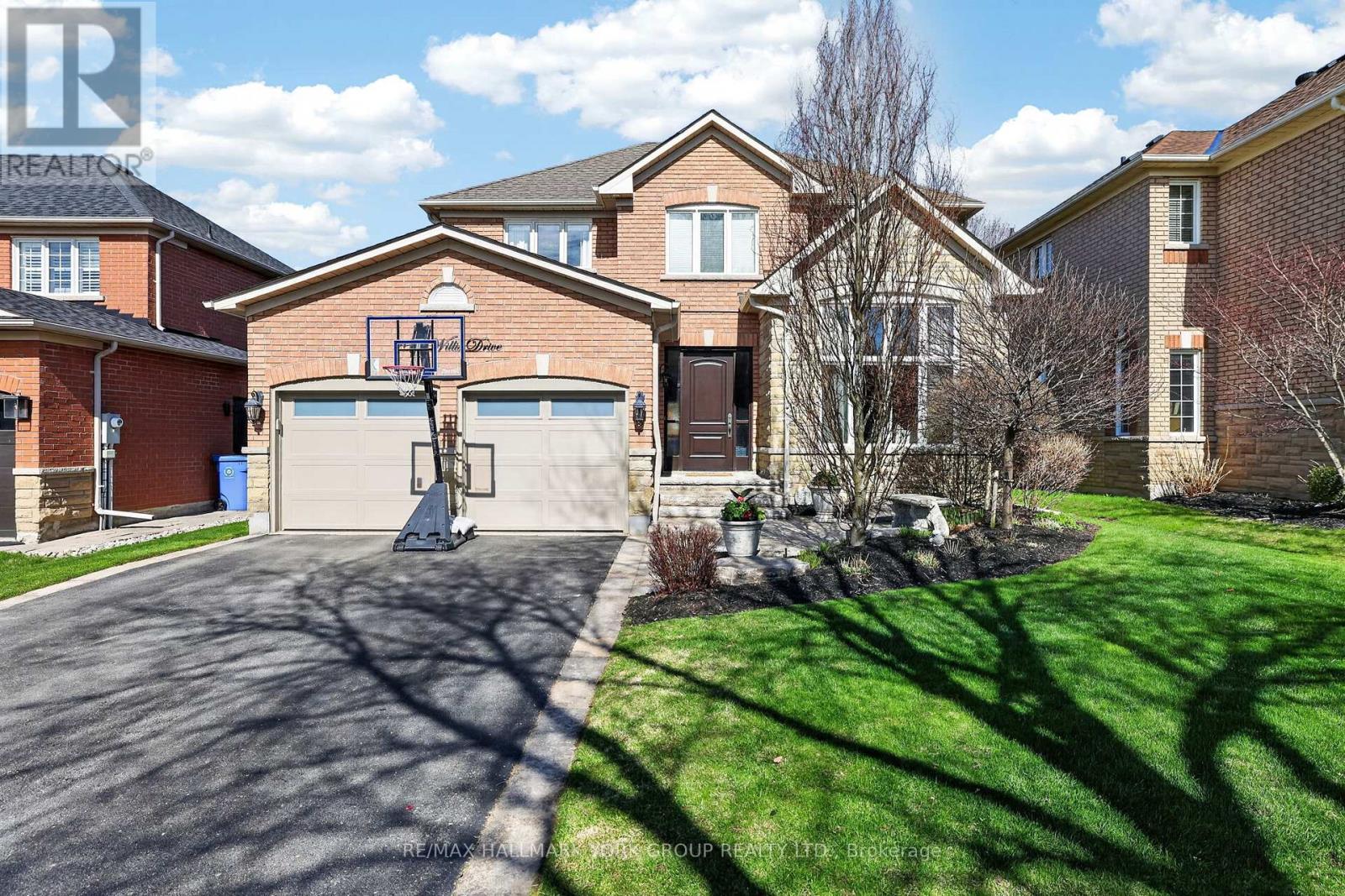 260 Willis Drive, Aurora, Ontario  L4G 7M2 - Photo 2 - N13094388