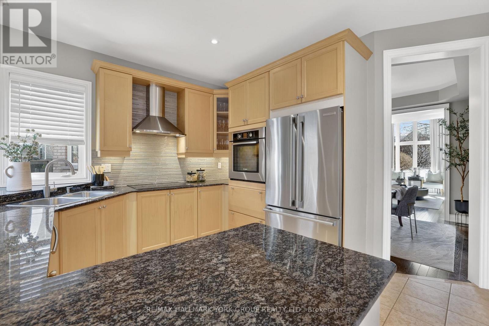 260 Willis Drive, Aurora, Ontario  L4G 7M2 - Photo 20 - N13094388