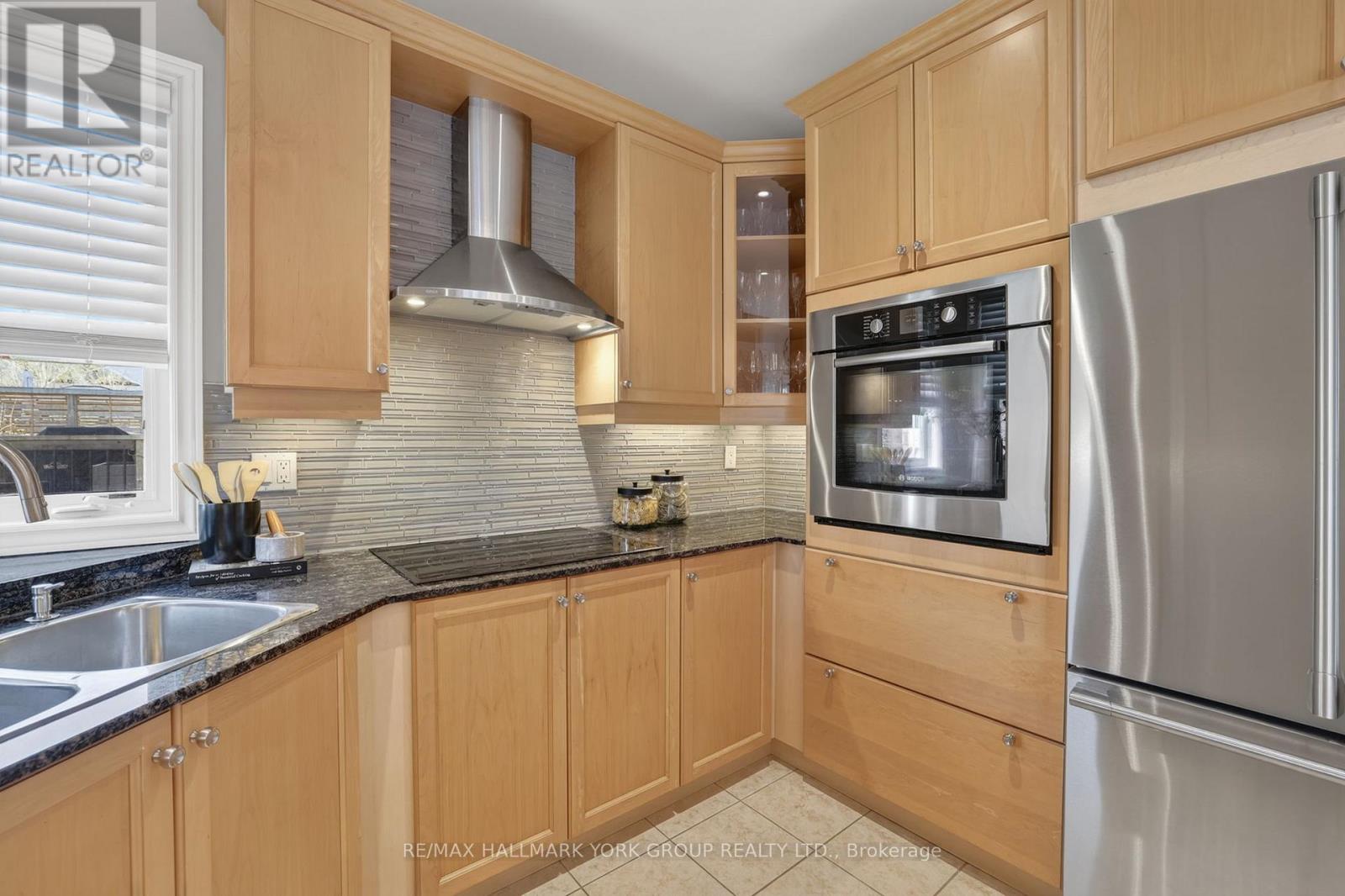 260 Willis Drive, Aurora, Ontario  L4G 7M2 - Photo 21 - N13094388