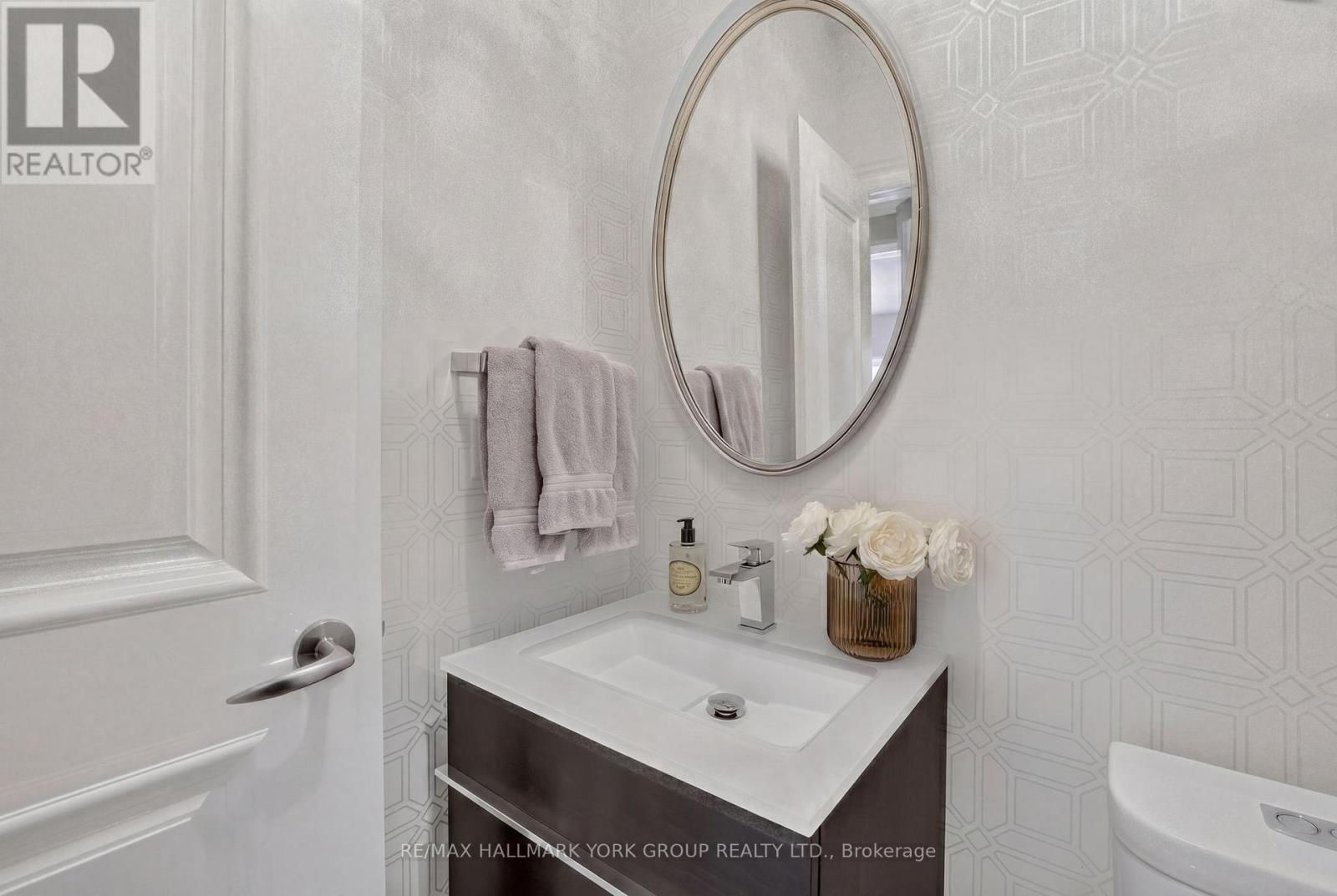 260 Willis Drive, Aurora, Ontario  L4G 7M2 - Photo 25 - N13094388