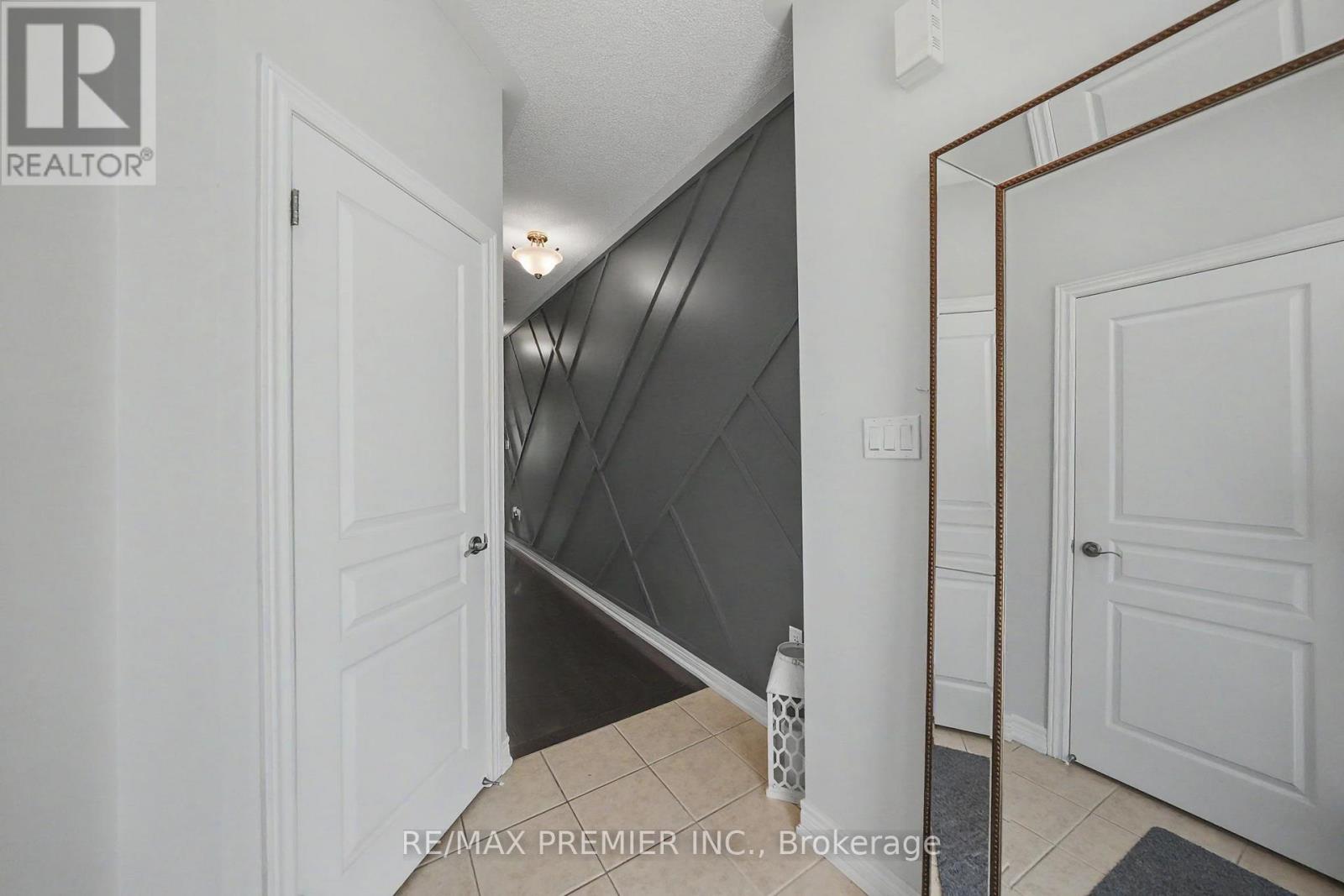 82 Chesterwood Crescent, Brampton, Ontario  L6Y 0Z5 - Photo 6 - W13093164