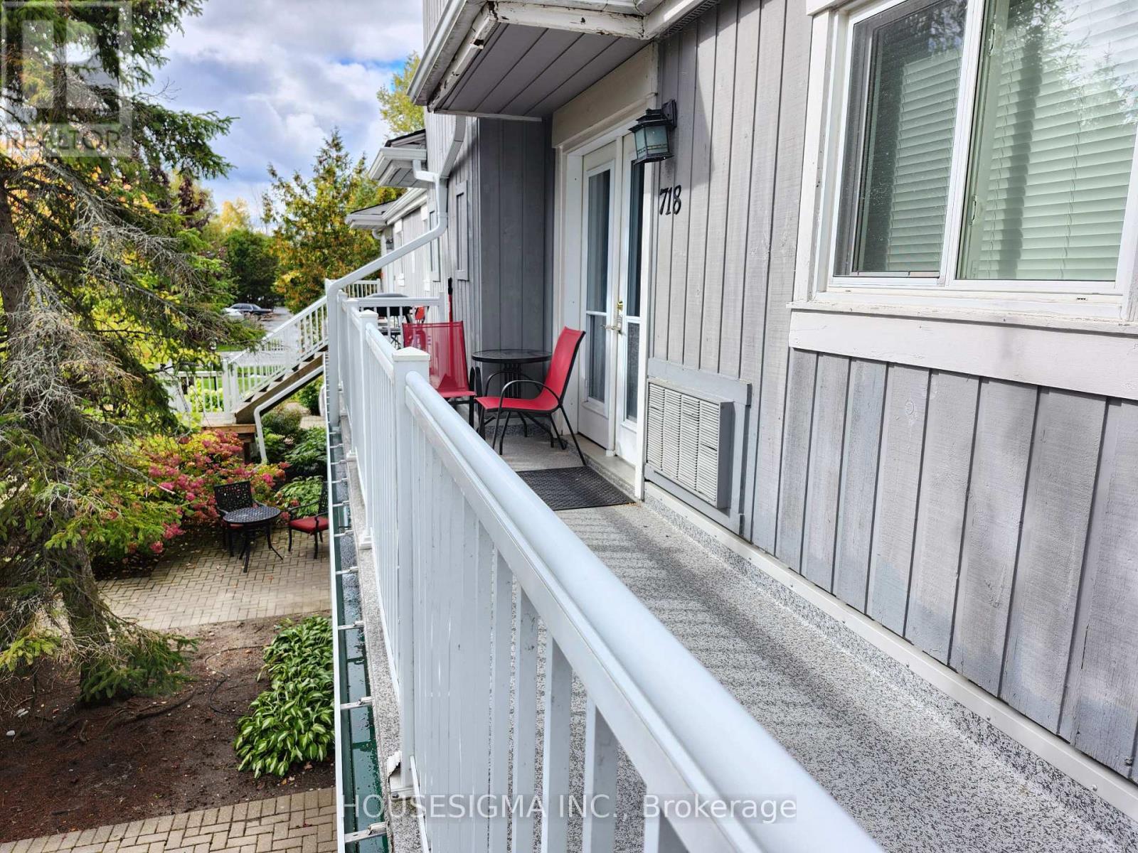 718 - 11 Dawson Drive, Collingwood, Ontario  L9Y 5B4 - Photo 5 - S13094370