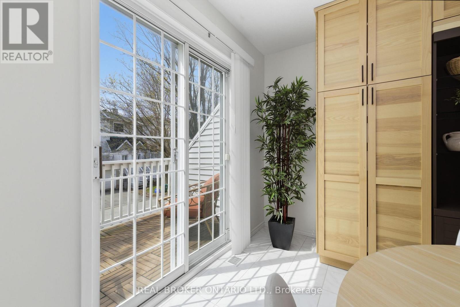 36 Castlegreen Private, Ottawa, Ontario  K1T 3N4 - Photo 7 - X13092798