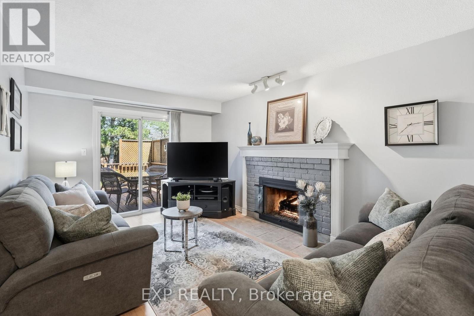 6123 Edenwood Drive, Mississauga, Ontario  L5N 2Y6 - Photo 6 - W13094378