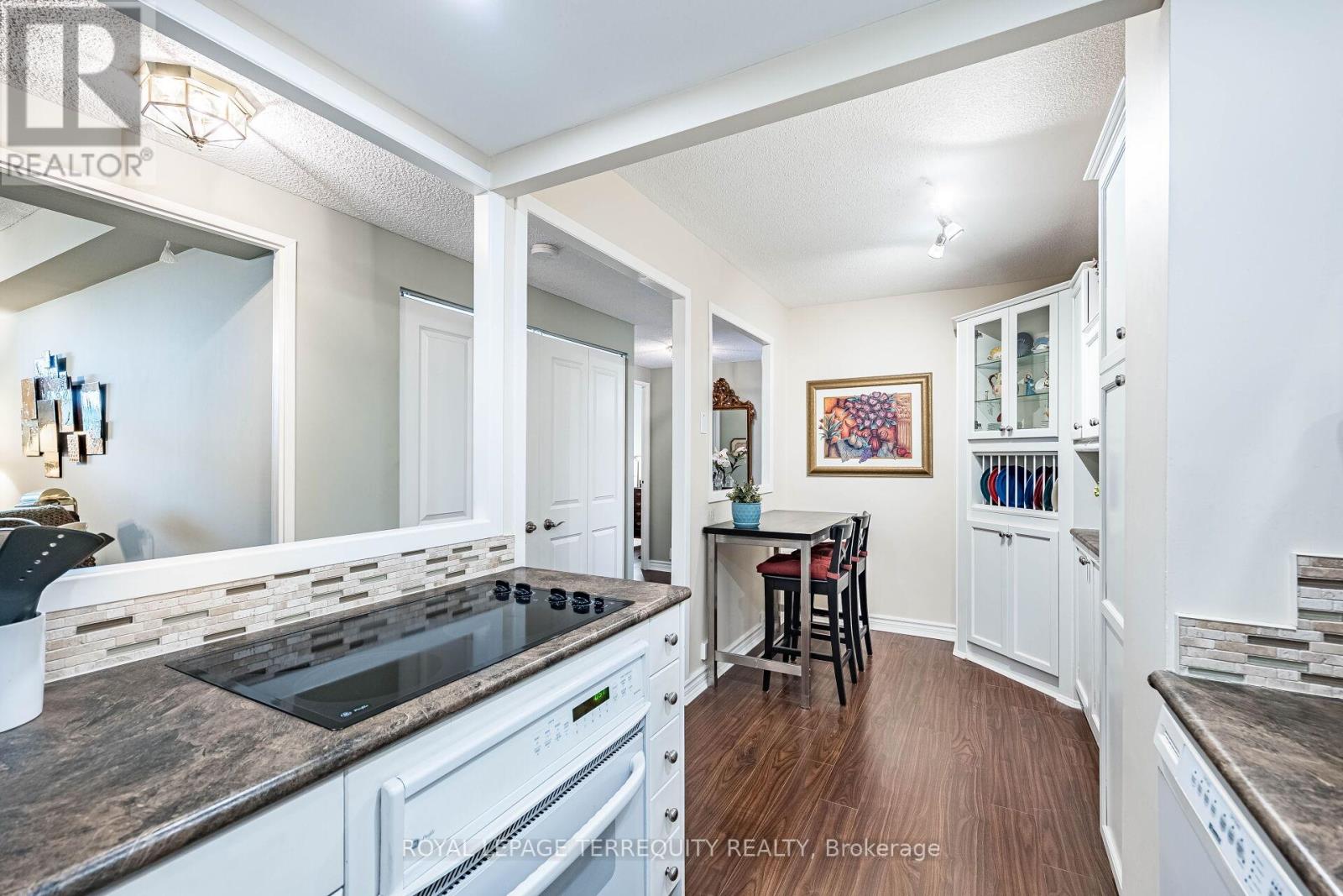 306 - 299 Mill Road, Toronto, Ontario  M9C 4V9 - Photo 15 - W13094380