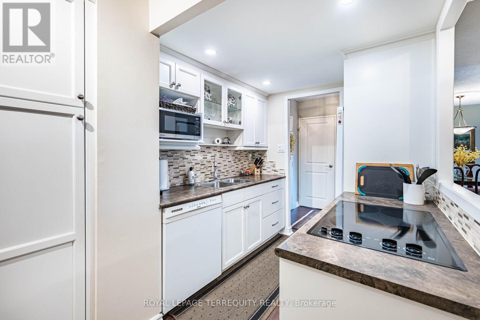 306 - 299 Mill Road, Toronto, Ontario  M9C 4V9 - Photo 17 - W13094380