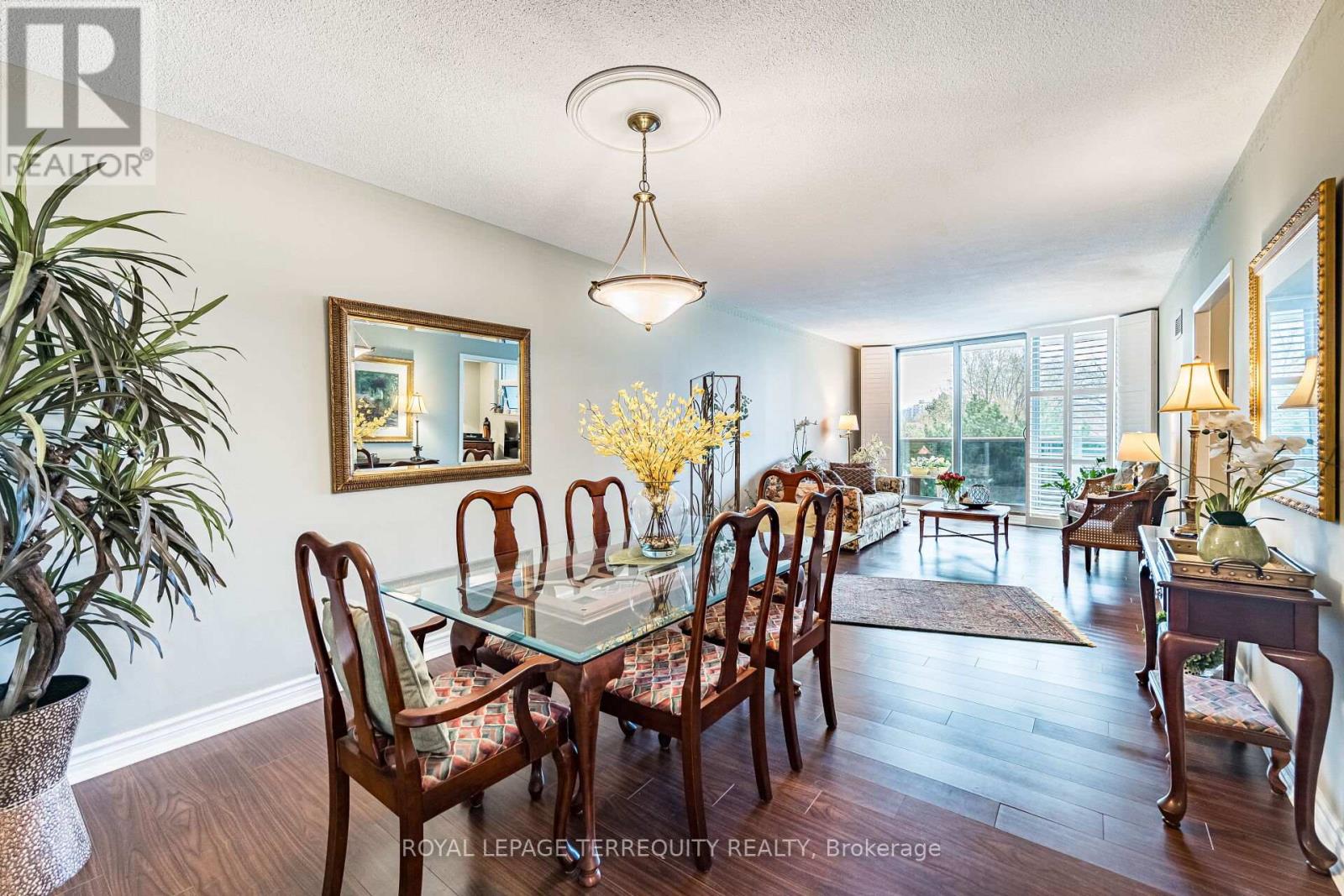 306 - 299 Mill Road, Toronto, Ontario  M9C 4V9 - Photo 6 - W13094380