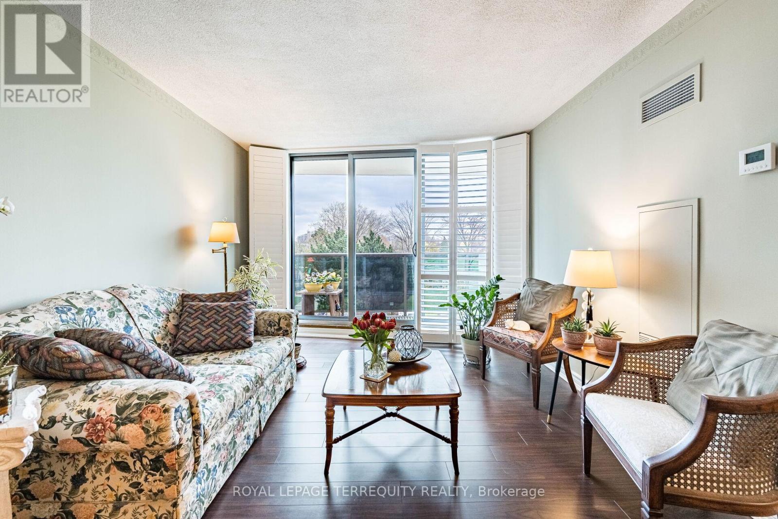 306 - 299 Mill Road, Toronto, Ontario  M9C 4V9 - Photo 7 - W13094380