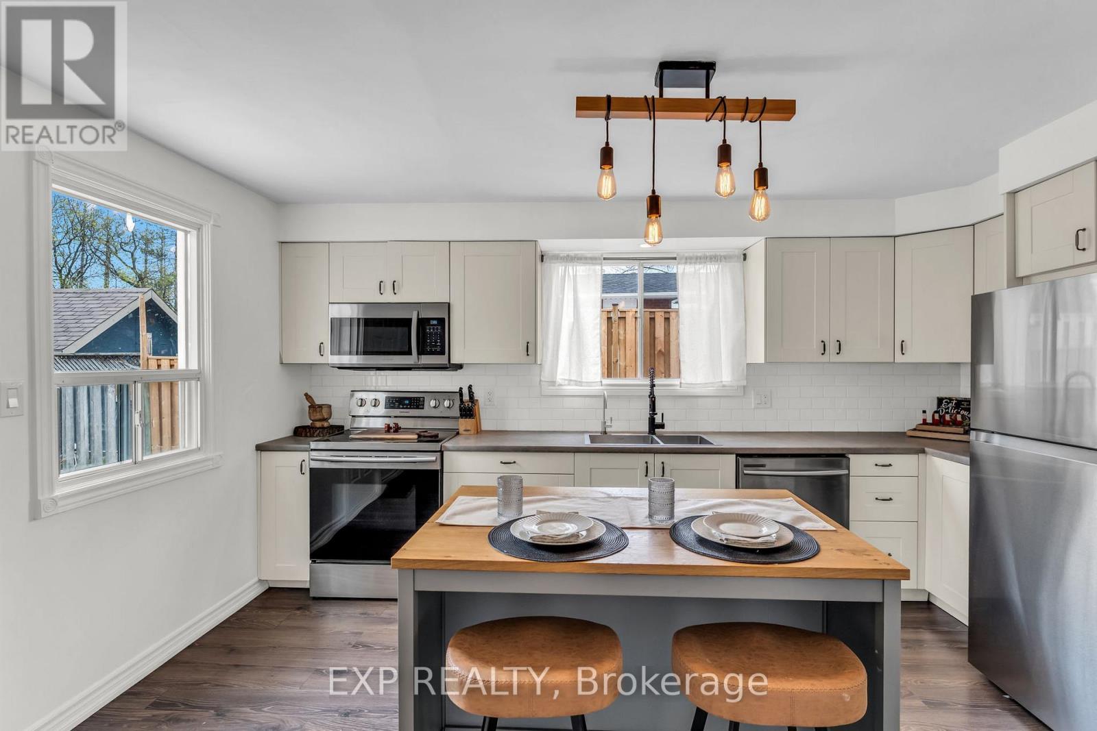 135 Poplar Avenue, Halton Hills, Ontario  L7J 2E3 - Photo 13 - W13094396