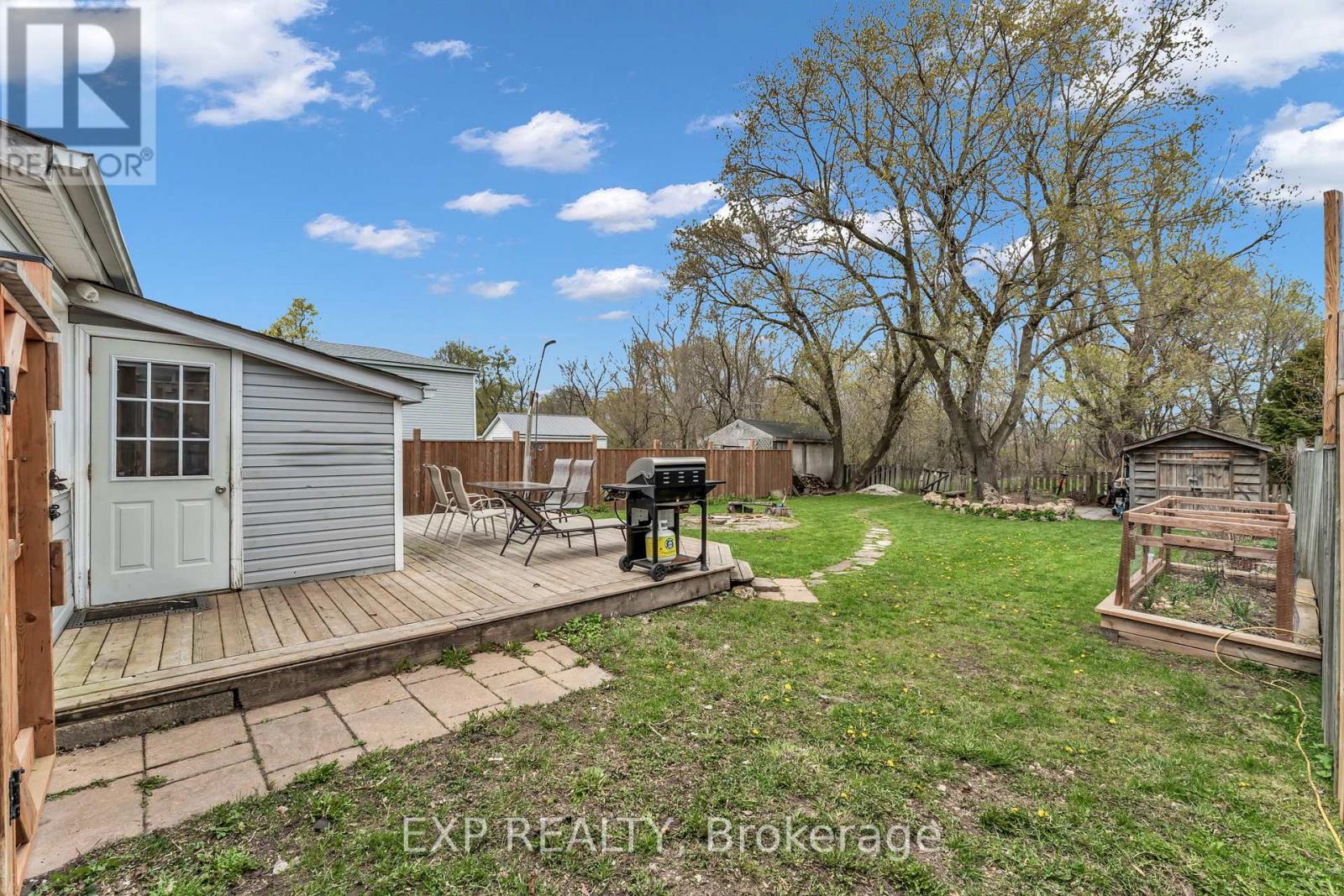 135 Poplar Avenue, Halton Hills, Ontario  L7J 2E3 - Photo 18 - W13094396