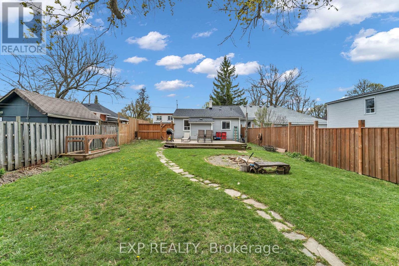 135 Poplar Avenue, Halton Hills, Ontario  L7J 2E3 - Photo 20 - W13094396