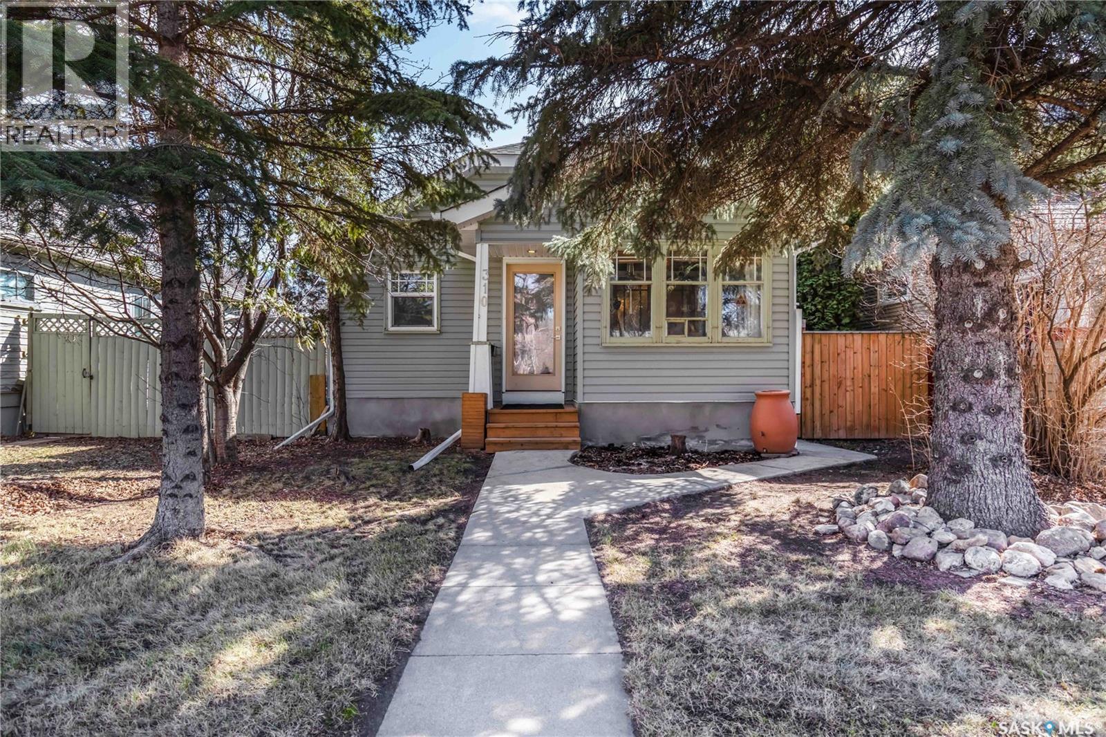 310 8th STREET E, Saskatoon, Saskatchewan