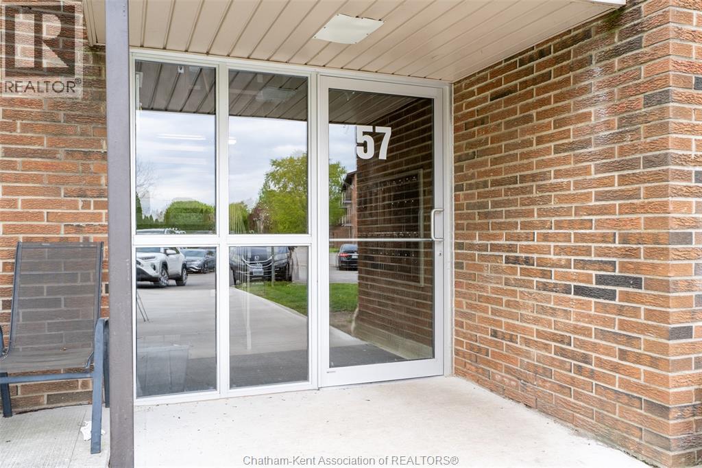 57 Baldoon Road Unit# 203, Chatham, Ontario  N7L 1E2 - Photo 4 - 26010268