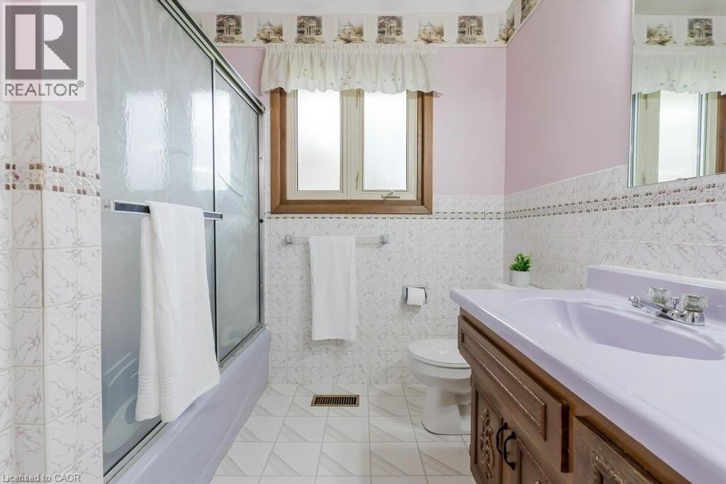 106 Highland Park Park, Cambridge, Ontario  N3H 3H4 - Photo 15 - 40827753