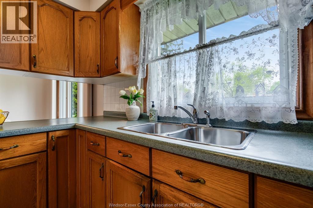 37 Pearl Avenue, Leamington, Ontario  N8H 1J5 - Photo 10 - 26007113
