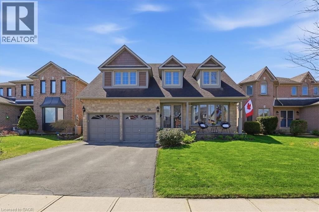 19 FORESTVIEW Drive, Cambridge, Ontario