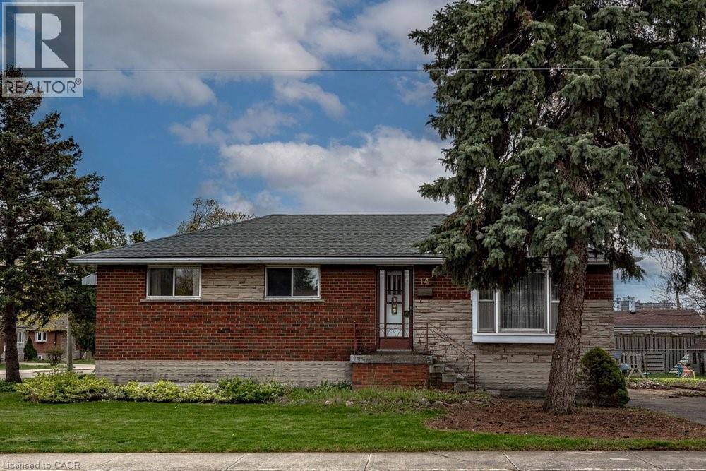 14 Callie Road, Hamilton, Ontario  L9A 1Z4 - Photo 2 - 40826772