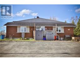 2714 Main, Blezard Valley, Ontario
