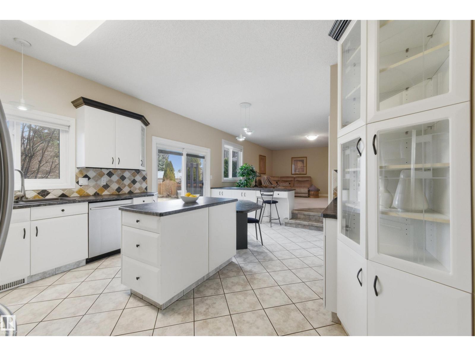 11212 35 Av Nw, Edmonton, Alberta  T6J 3N1 - Photo 13 - E4486146