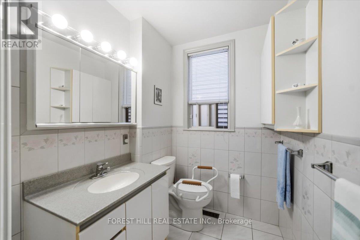 84 Ellerbeck Street, Toronto, Ontario  M4K 2V1 - Photo 17 - E13093336