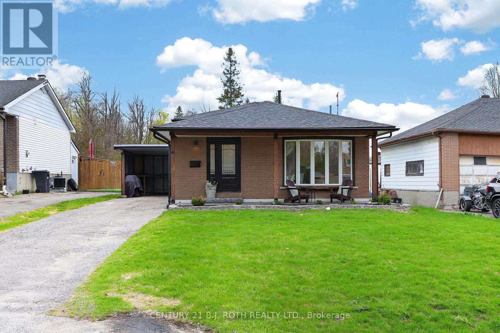 46 Galley Avenue, Orillia, Ontario  L3V 2K6 - Photo 2 - S13094442