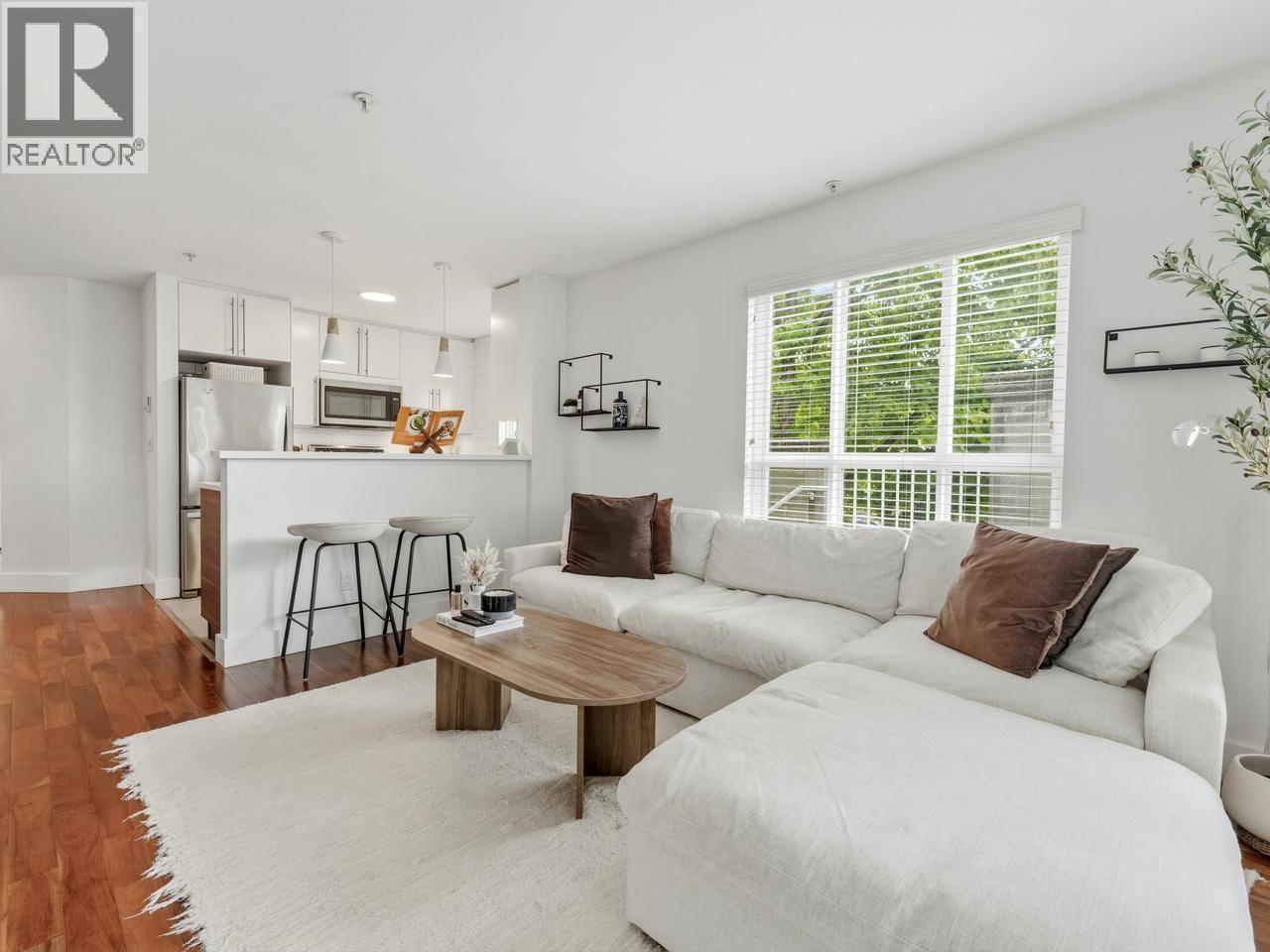 104 365 E 1st Street, North Vancouver, British Columbia V7L 4W5 - Photo 8 - R3114740