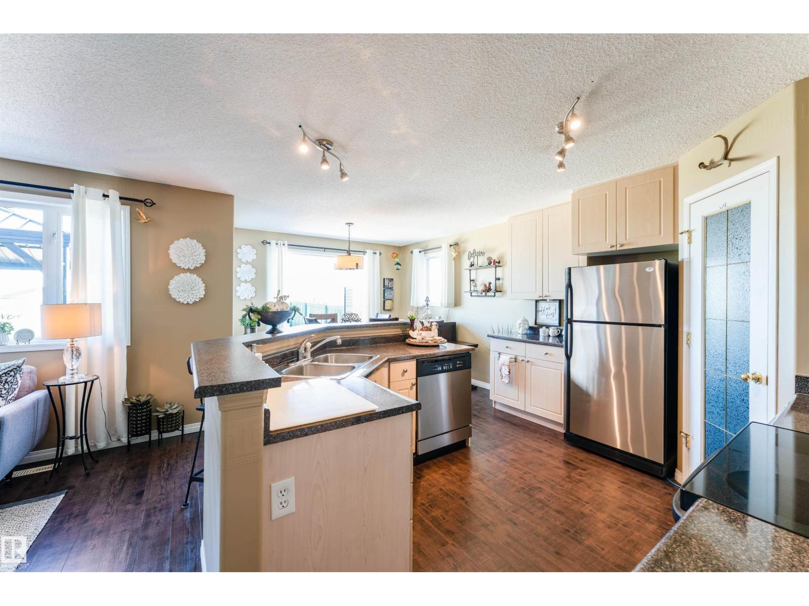 847 Blacklock Wy Sw, Edmonton, Alberta  T6W 1C6 - Photo 13 - E4486147