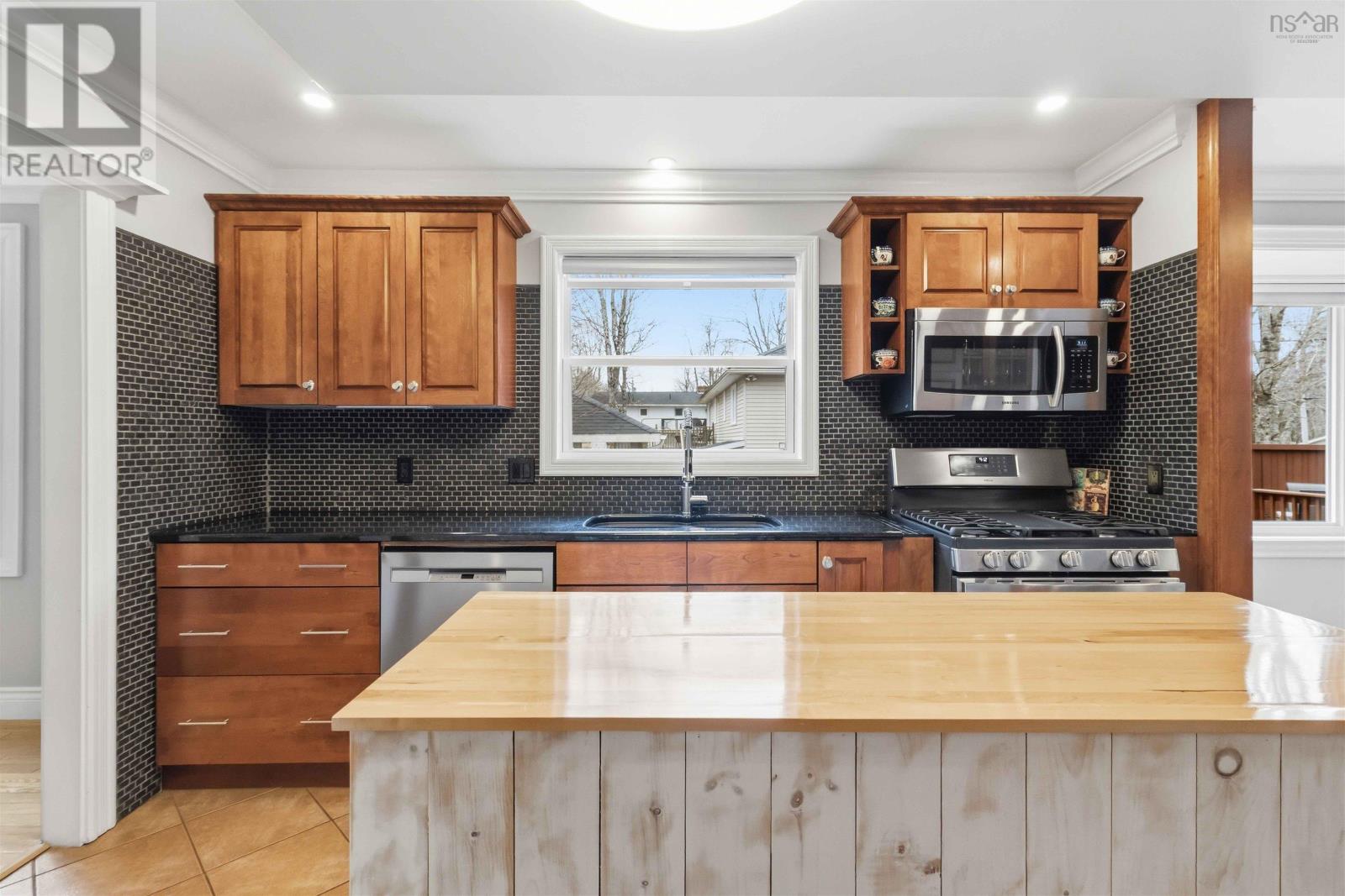 9 Dyllys Drive, Middle Sackville, Nova Scotia  B4E 3B8 - Photo 14 - 202607393
