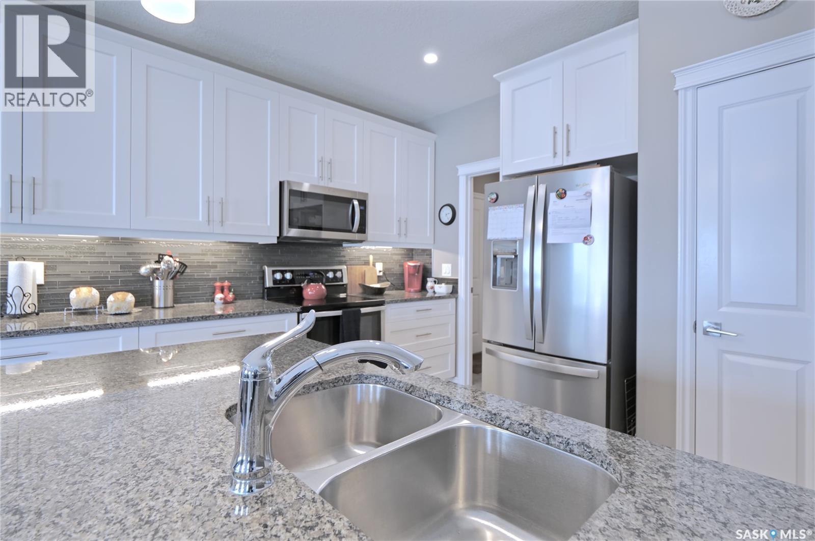 301 1015 Bradley Street, Moose Jaw, Saskatchewan  S6H 5Y4 - Photo 11 - SK035149