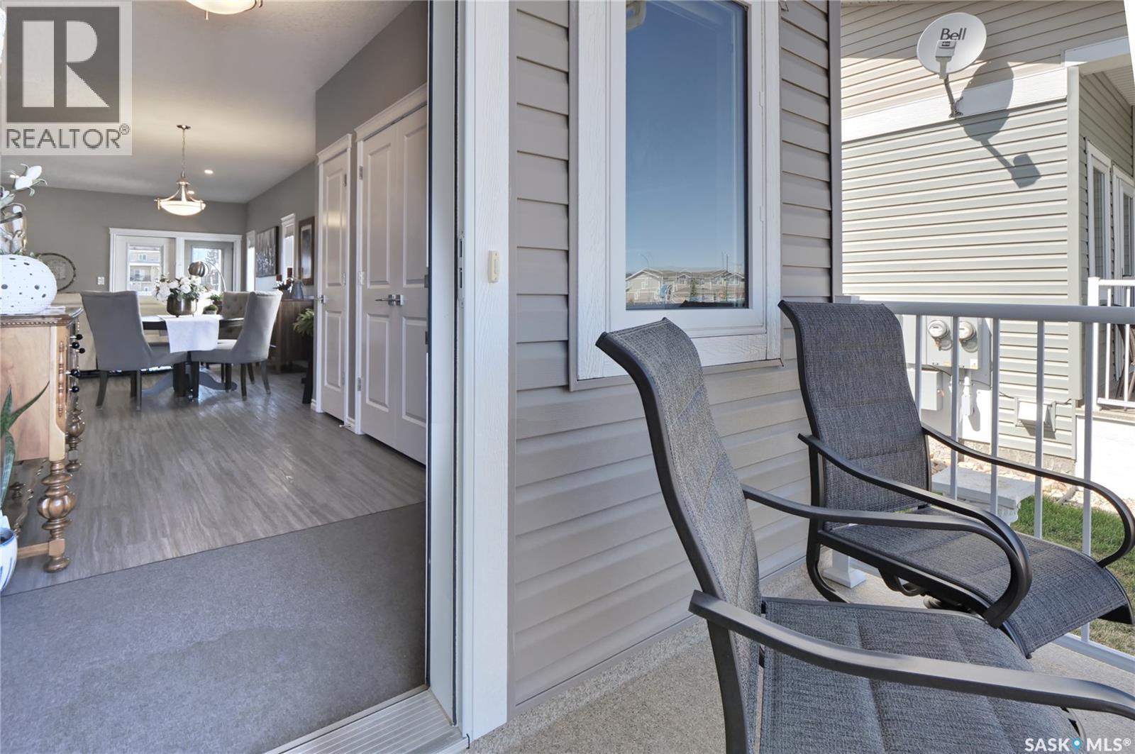 301 1015 Bradley Street, Moose Jaw, Saskatchewan  S6H 5Y4 - Photo 2 - SK035149