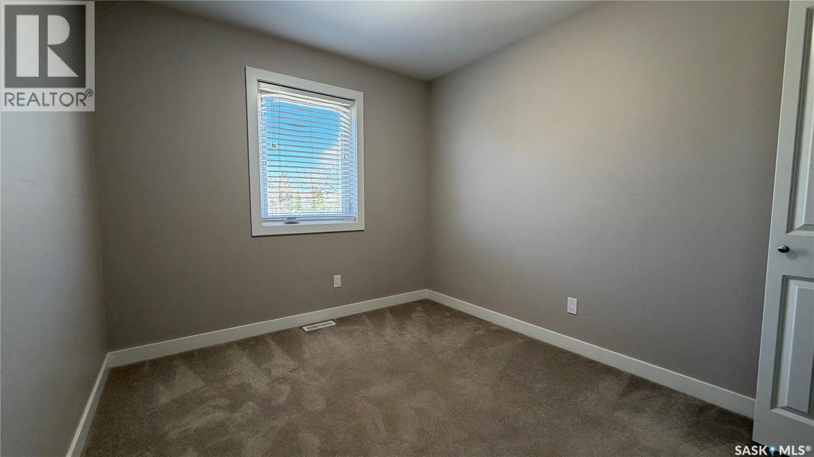 2212 St Patrick Avenue, Saskatoon, Saskatchewan  S7M 0L3 - Photo 24 - SK035121