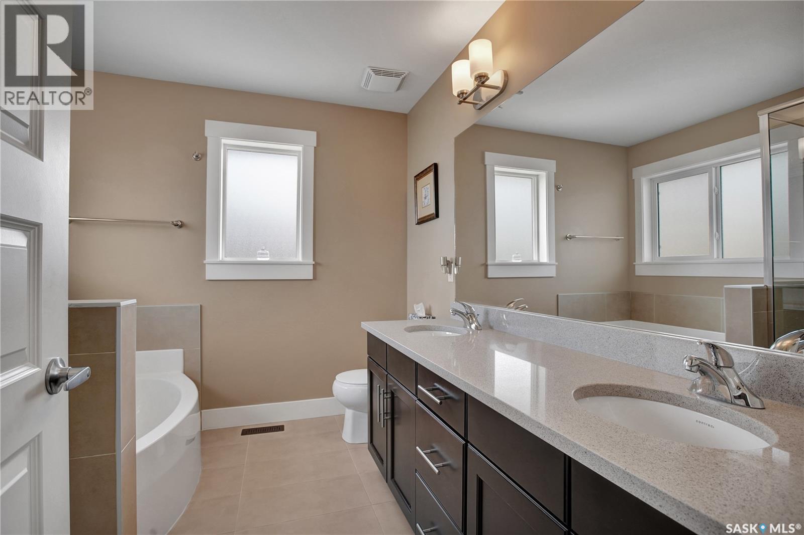 8 800 St Andrews Lane, Warman, Saskatchewan  S0K 4S1 - Photo 19 - SK035114