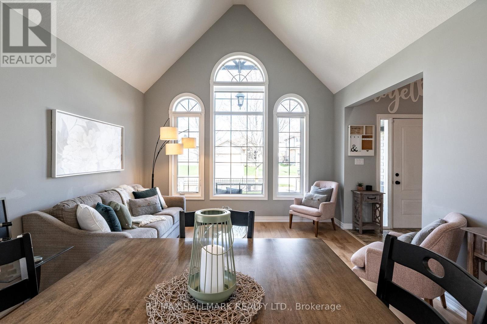 112 Schmidt Drive, Wellington North, Ontario  N0G 1A0 - Photo 3 - X13094404