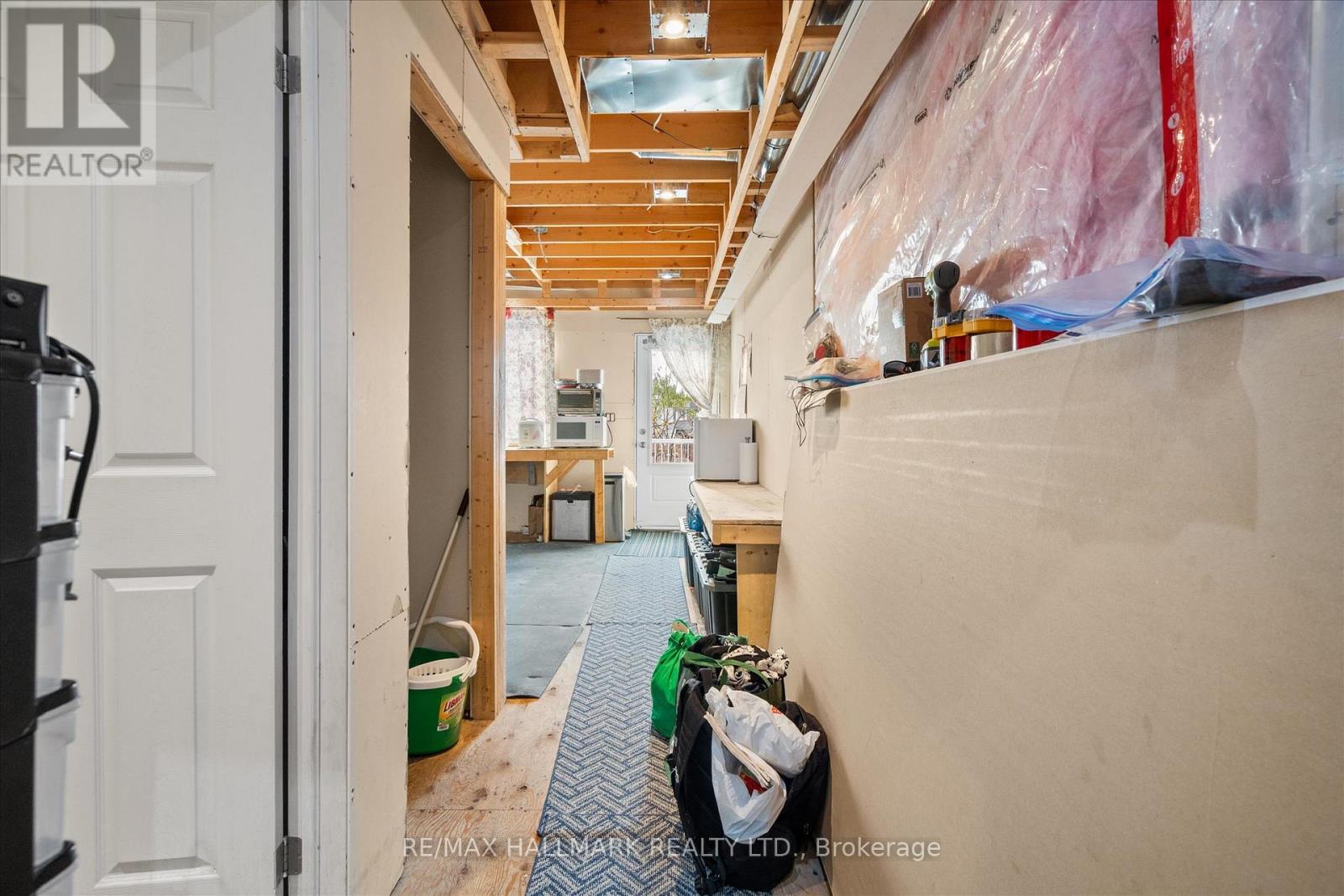 160 Silverthorn Avenue, Toronto, Ontario  M6N 3K3 - Photo 11 - W12888510