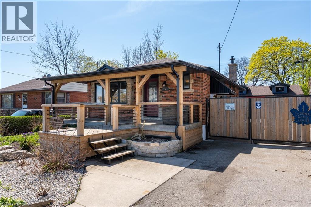 151 WINCHESTER Boulevard, Hamilton, Ontario