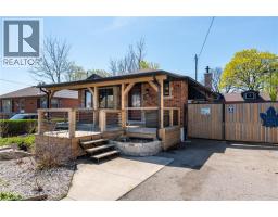 151 WINCHESTER Boulevard, Hamilton, Ontario