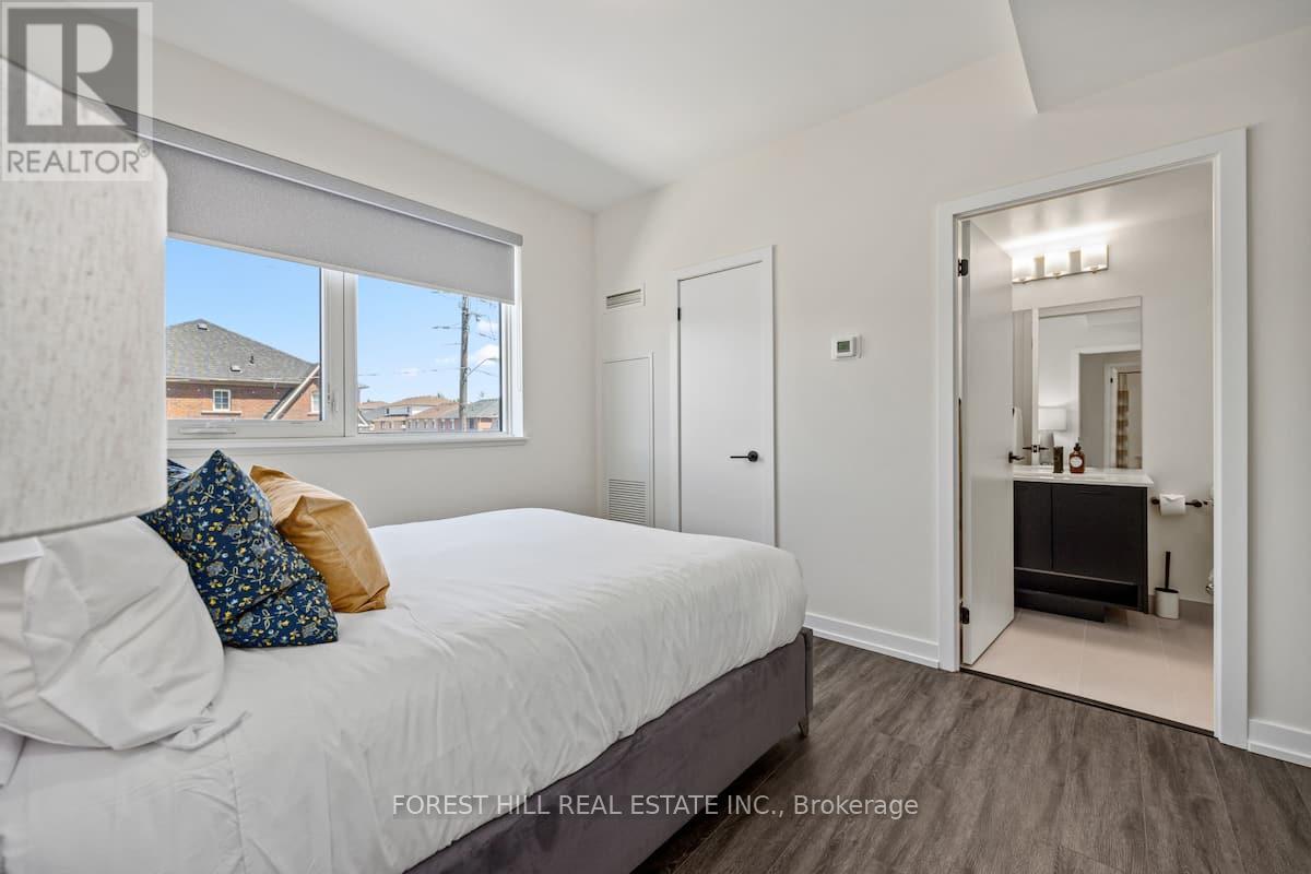 103 - 2300 St Clair Avenue W, Toronto, Ontario  M6N 0B3 - Photo 19 - W13069118