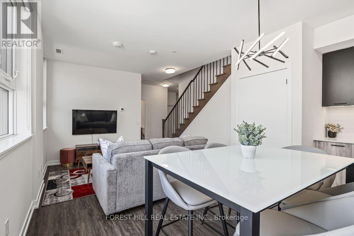 103 - 2300 St Clair Avenue W, Toronto, Ontario  M6N 0B3 - Photo 9 - W13069118