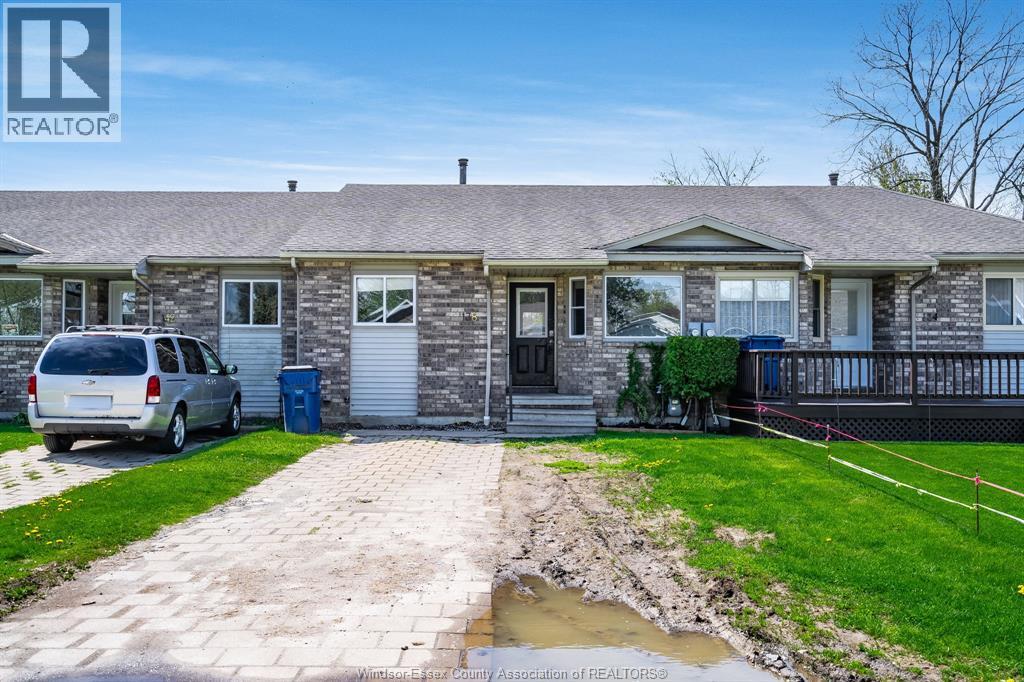 MLS# 26010165: 138 Lamarsh STREET, Wheatley, Canada