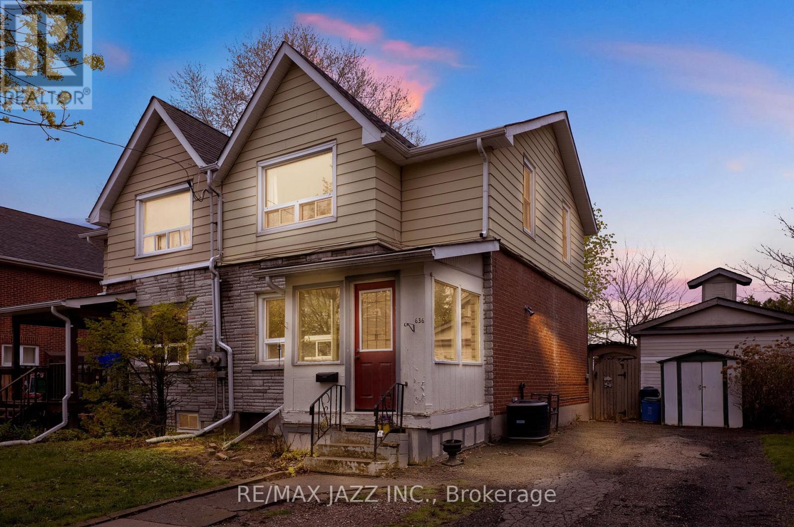 636 CARNEGIE AVENUE, Oshawa, Ontario