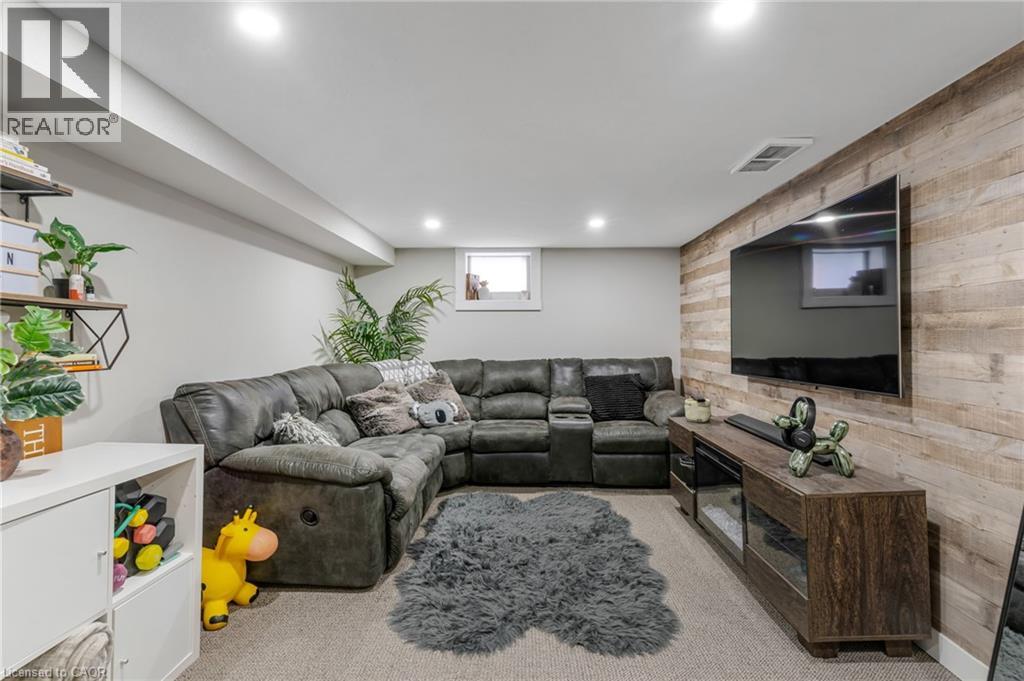 129 Ahrens Street W, Kitchener, Ontario  N2H 4L4 - Photo 32 - 40825003