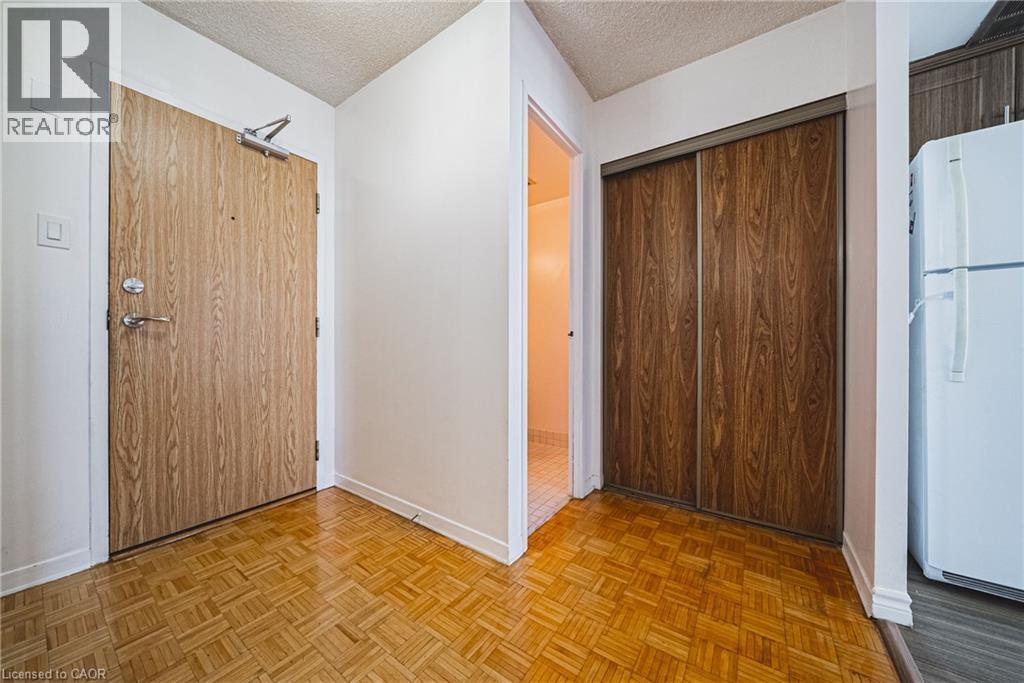 8 Lisa Street Unit# 2404, Brampton, Ontario  L6T 4S6 - Photo 2 - 40827697