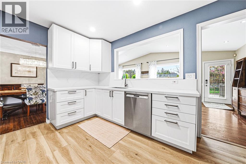 2143 Deyncourt Drive, Burlington, Ontario  L7R 1W2 - Photo 9 - 40826124